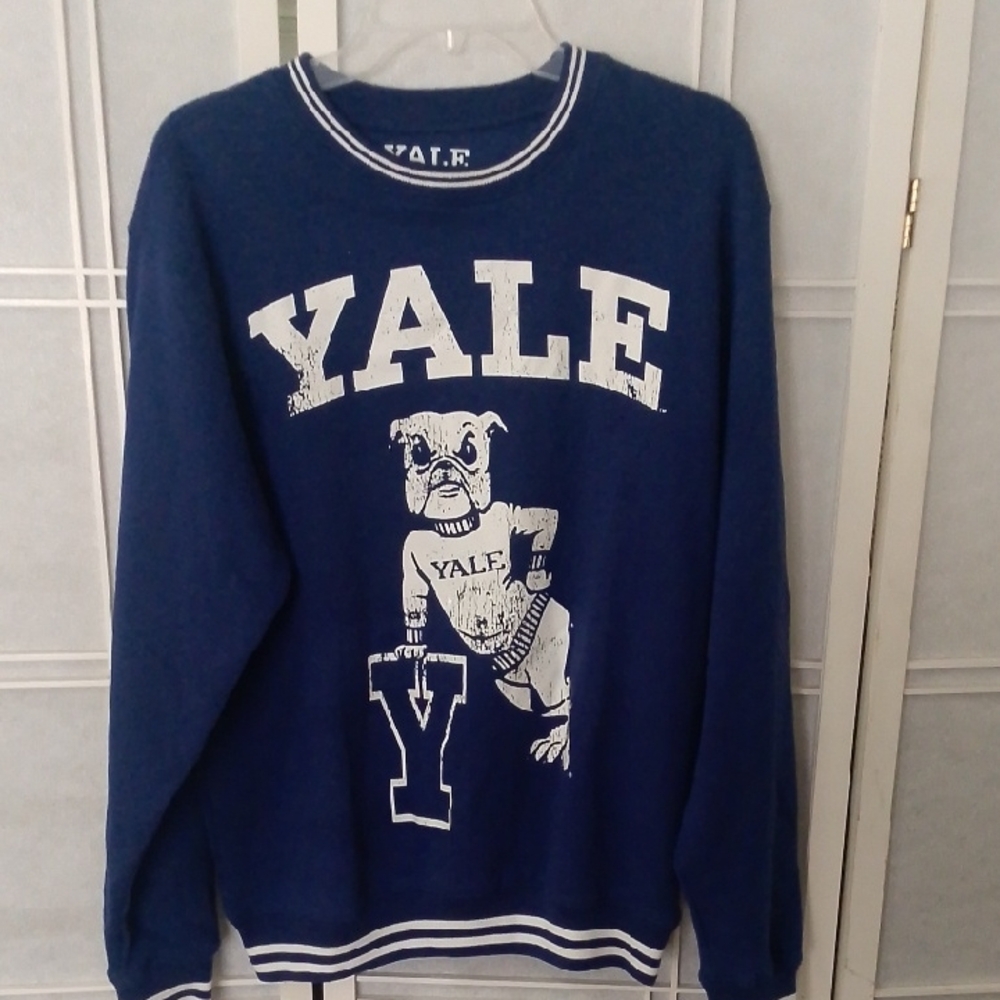 Women's Yale Bulldog Blue Sweater
